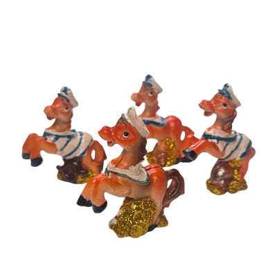 Statulėlė arkliukas jūreivis (7 cm)