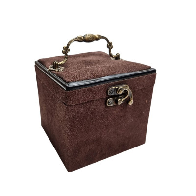 Dėžutė kvadratinė su veidrodžiu (12x11 cm)