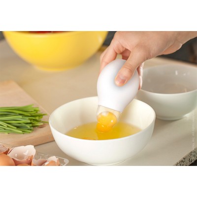 Virtuvės įrankis kiaušinio baltymui ir tryniui atskirti 1