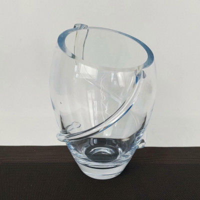 Vaza stiklinė (D19 H25cm) 2